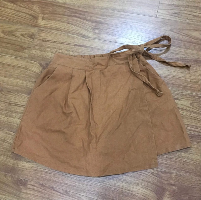 Chân váy thắt nơ