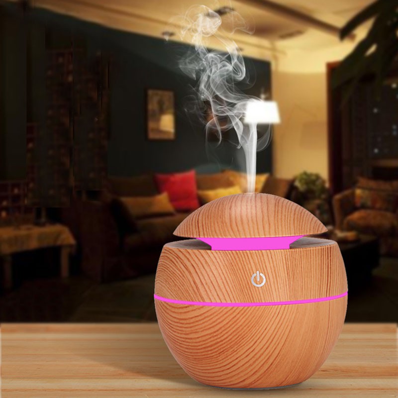 Đèn Xông Tinh Dầu Vân Gỗ Thẩm Mĩ Tạo Mùi Thơm Dịu Nhẹ và Êm Ái Cho Căn Phòng Ngủ