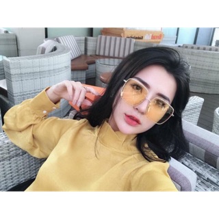 Kính vuông mắt vàng