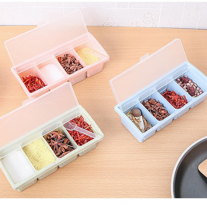 Hộp đựng gia vị 4 ngăn tiện dụng có muỗng