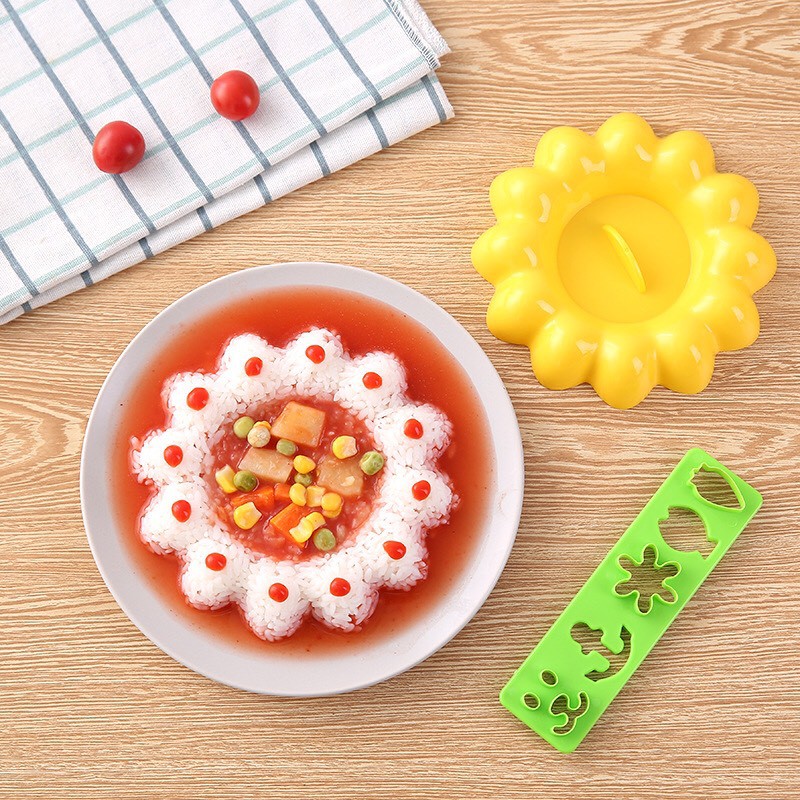 Set 4 khuôn bento cá thỏ hoa cắt hình tạo hình cho bé ăn dặm E198