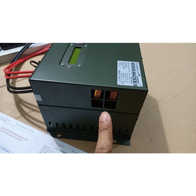 Biến Tần Lưu Trữ 12v - 1kw (3 trong 1) Công Ty Liên Doanh Việt Nhật Sản Xuất
