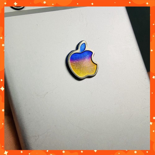 TEM TITAN,TEM HUY HIỆU LOGO HÌNH TRÁI TÁO KHUYẾT DÁN TRANG TRÍ XE,ĐIỆN THOẠI,LAPTOP (TITAN)