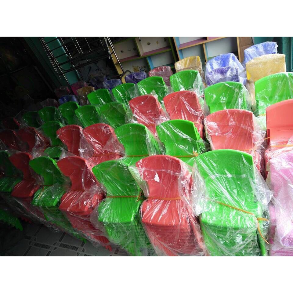 GHẾ NHỰA GIÁO VIÊN MẦM NON