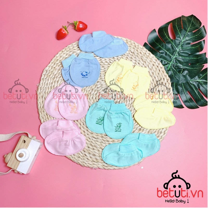 Bao tay chân Minh Hoàng bo 1 set gồm 1 đôi bao tay và 1 đôi bao chân, bao tay chân cotton cho bé