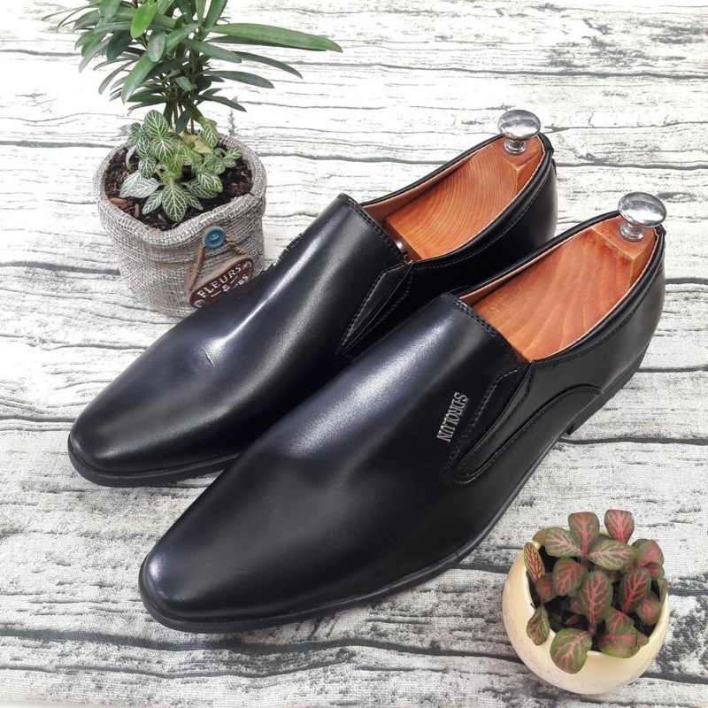 Giày công sở nam..da mềm..size từ 38-43..đế khâu sẵn rất chắc chắn
