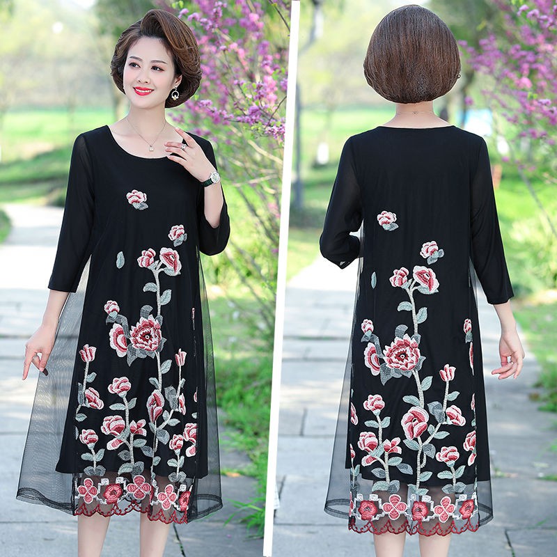 Đầm Chiffon Dáng Dài Form Rộng Thêu Họa Tiết Cho Phụ Nữ Trung Niên 50 Tuổi