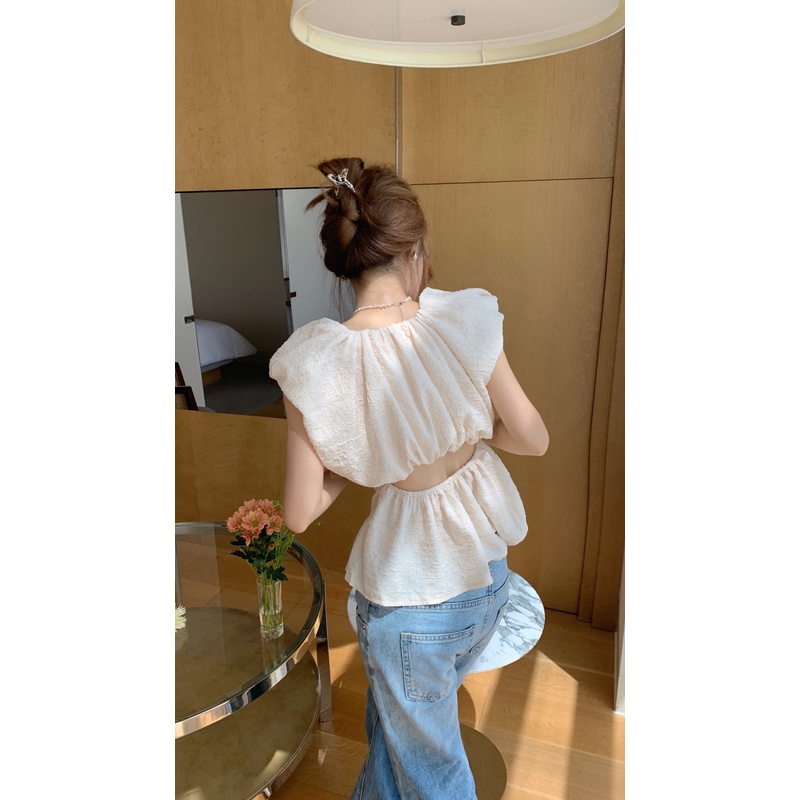 Áo dập nhăn cổ vuông chiết eo hở lưng cá tính, xinh đẹp