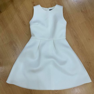 Pass đầm trắng Warehouse size 6