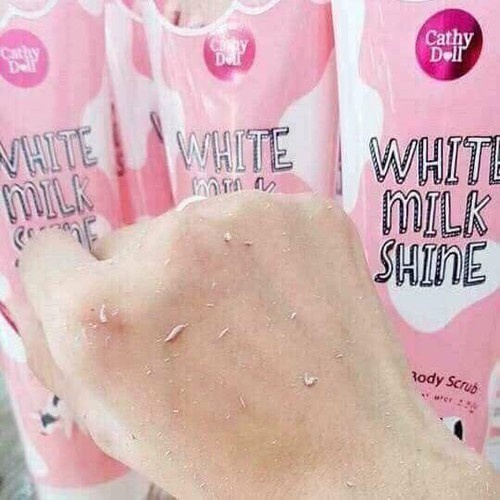 Tẩy Tế Bào Chết Toàn Thân Cathy Doll White Milk Shine Peeling Body Scrub