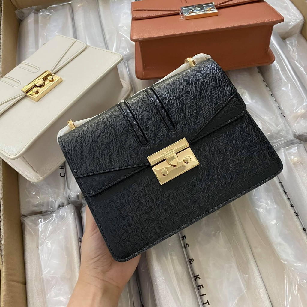 Túi CNK DA CÁ ĐUỐI 💥SIÊU XINH💥 túi xách QUỲNH BÚP BÊ xuất dư khóa gạt | BigBuy360 - bigbuy360.vn