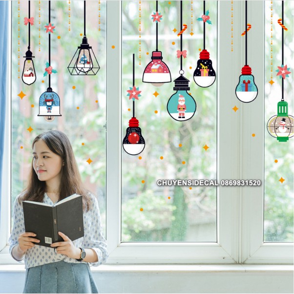 Decal trang trí tường - Bóng Đèn Dây nhỏ ngũ sắc