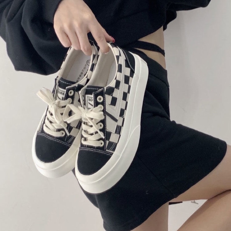 Giày thể thao ulzzang buộc dây sọc caro
