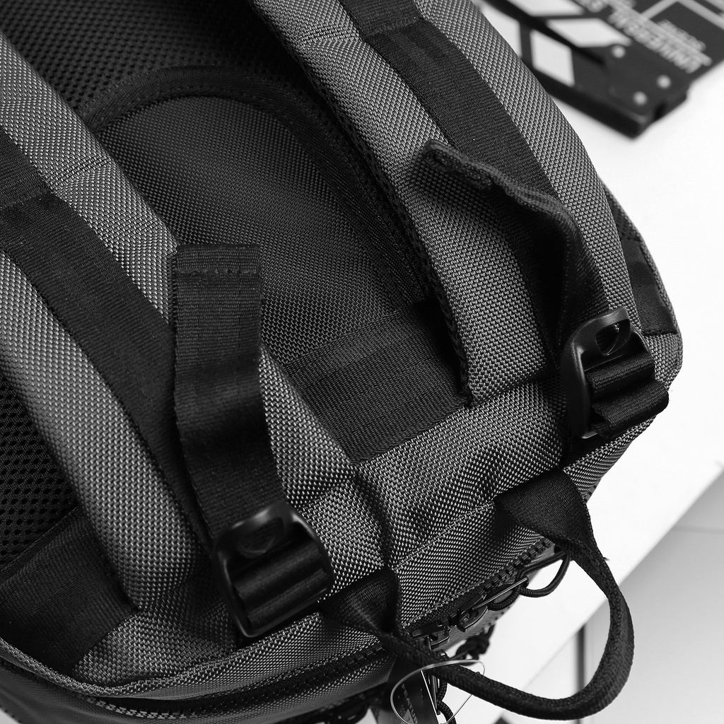 Balo New Era Urban Backpack 33 Lít Có Ngăn Laptop 15.6″ chất liệu Codura trượt nước đỉnh cao