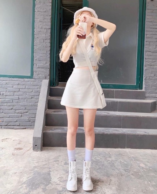 set áo croptop kèm chân váy ngắn siêu xinh | BigBuy360 - bigbuy360.vn