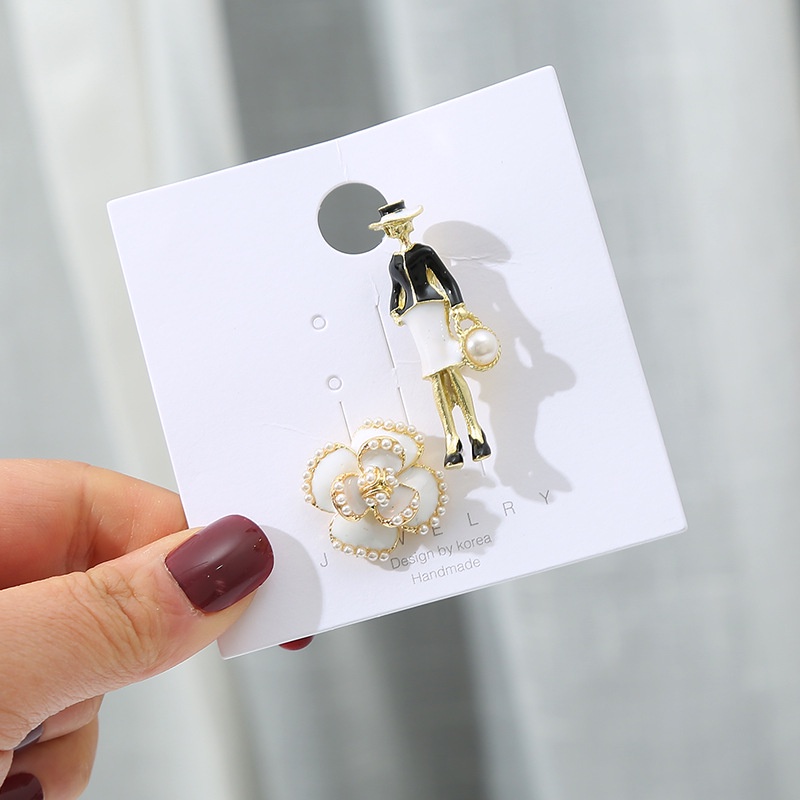 Ghim Cài Áo Hình Nơ Đính Đá Pha Lê Phong Cách Vintage Thanh Lịch Dành Cho Nữ