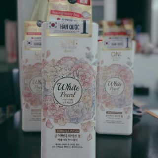 [HÀNG MỚI CÓ SẴN] Sữa tắm nước hoa ON: The Body ngọc trai 500g - Sữa tắm White Pearl cao cấp thơm mát ngày dài