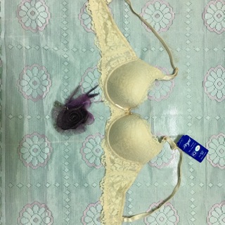 Áo ngực Boya Ren mút mỏng có gọng