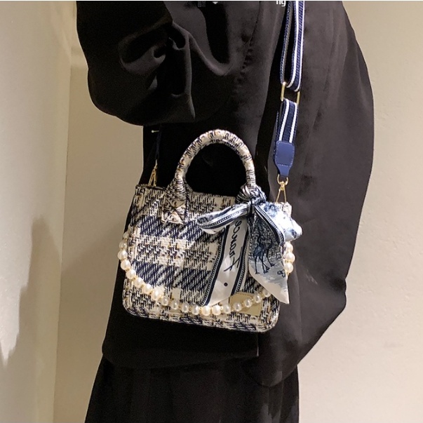 Túi Vuông Xách Tay Nữ Len Đan Thiết Kế Mới Thời Thượng