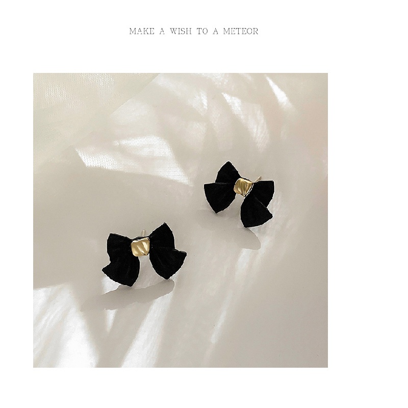 Khuyên tai hình nơ duyên dáng thời trang