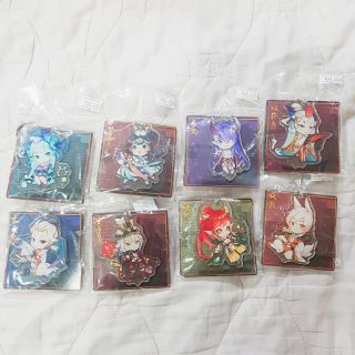 Set móc standee + huy hiệu Anime Âm Dương Sư