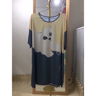 Váy lụa satin cổ tròn màu loang
