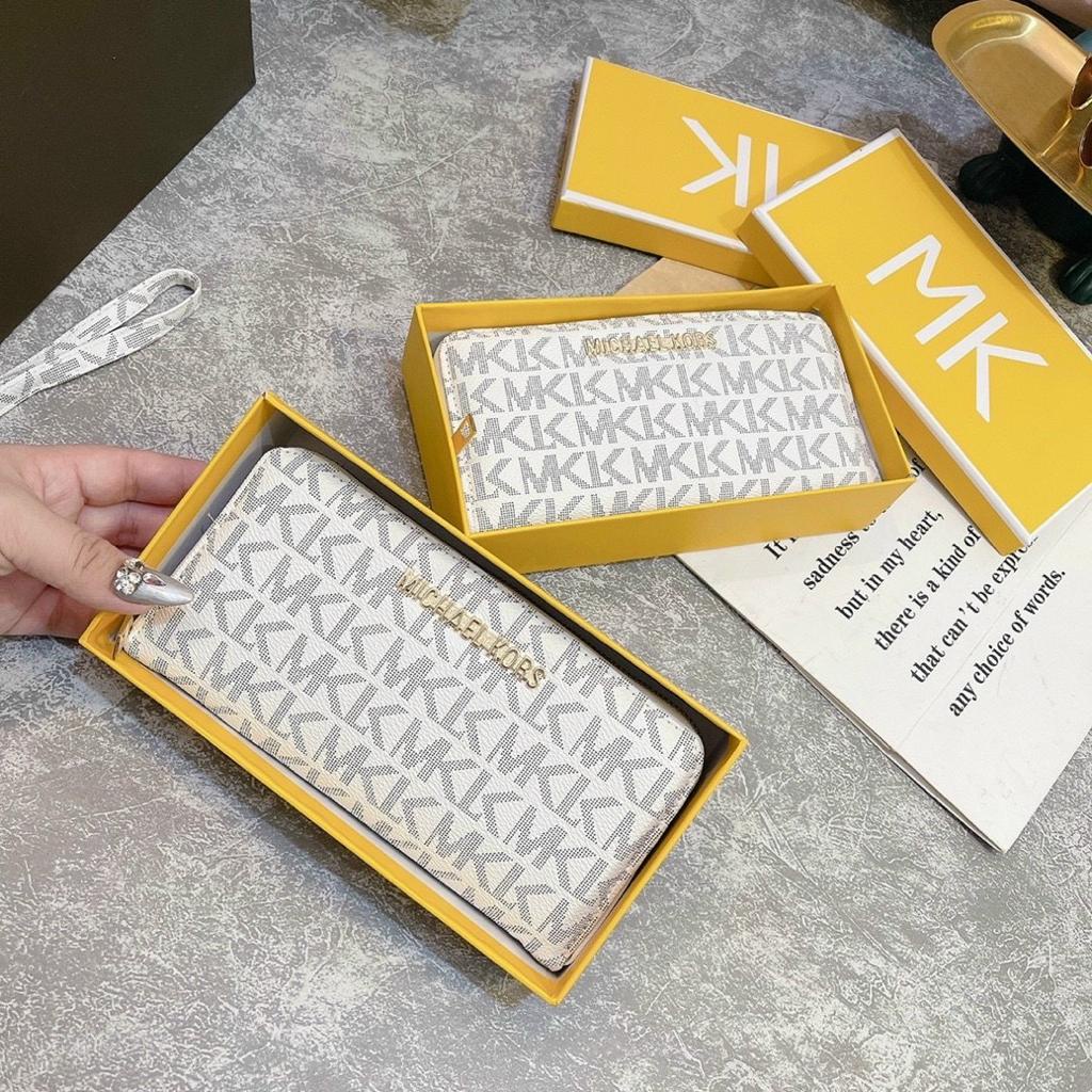 Ví dài cầm tay nữ MK