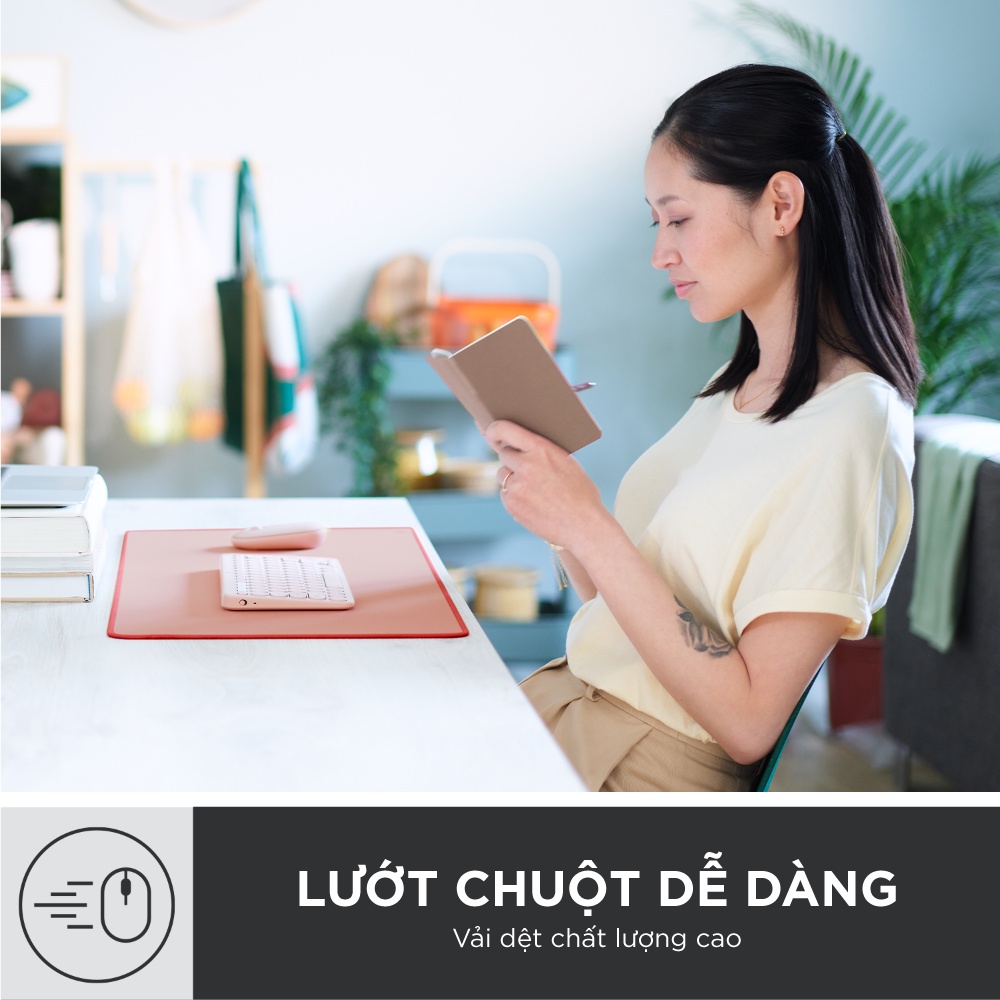 [Mã ELLOGIWL5 giảm 10% đơn 500K] Bàn di chuột cỡ lớn Logitech Desk Mat - Đế chống trượt, lướt dễ dàng, chống đổ tràn