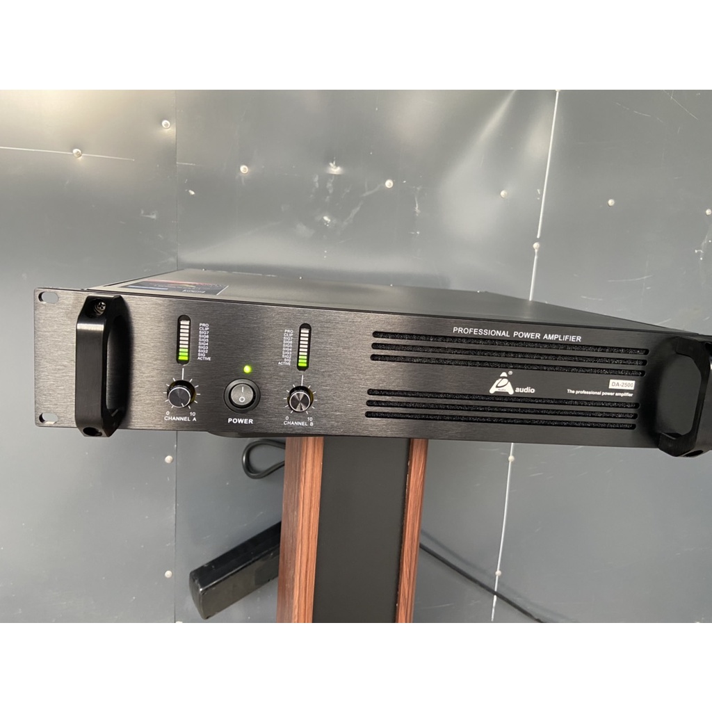 ĐẨY CÔNG SUẤT DA-2610, 3 KÊNH ,36 SÒ, CÔNG SUẤT 600W, ĐÁNH THOẢI MÁI LOA 3,4,5 TẤC, TẶNG KÈM 2 DÂY CANON