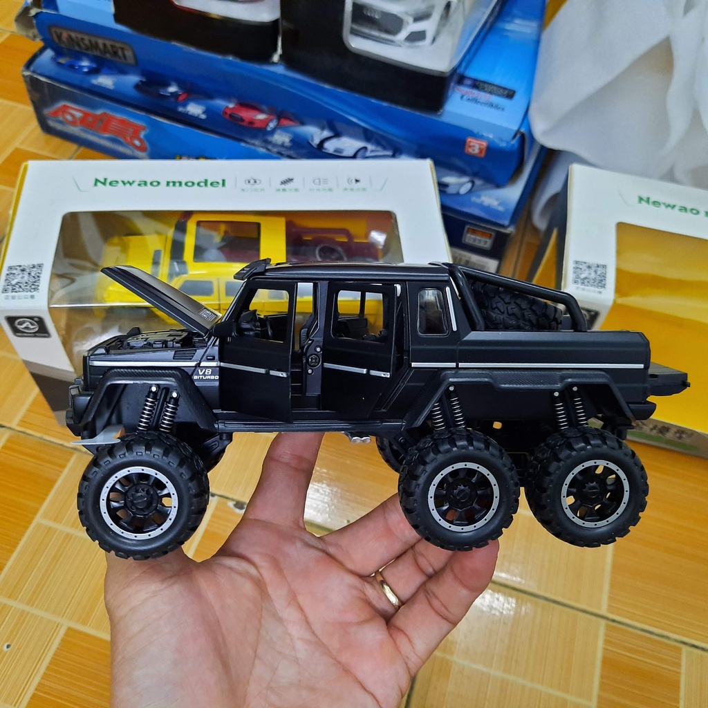 Mô hình xe ô tô Mercedes-Benz G63 AMG 6x6 Offroad bằng hợp kim tỉ lệ 1:32 xe ô tô đồ chơi trẻ em