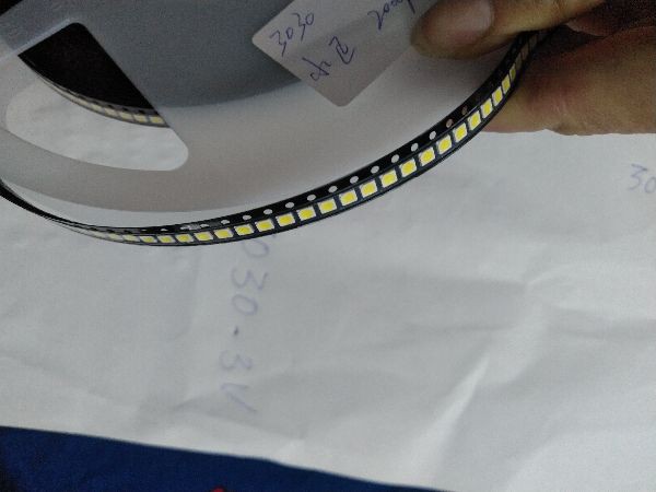 Nhân LED TiVi 3030- 3V - Combo 50 Con  | BigBuy360 - bigbuy360.vn