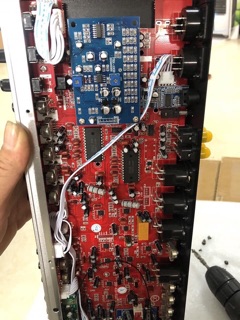Vang cơ trống hú JBL p3