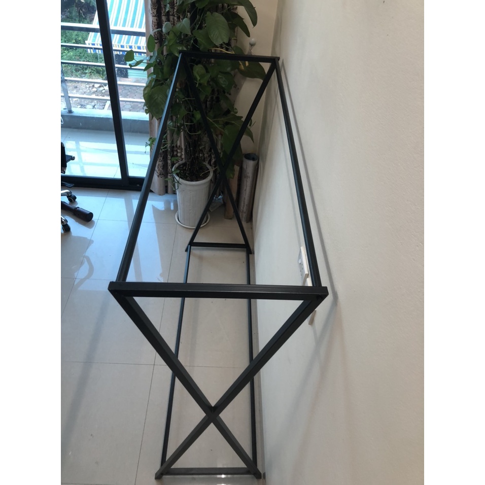 kệ chữ X-kệ chữ X màu đen-sơn tĩnh điện hạn chế gây trầy xước-kệ cao cấp