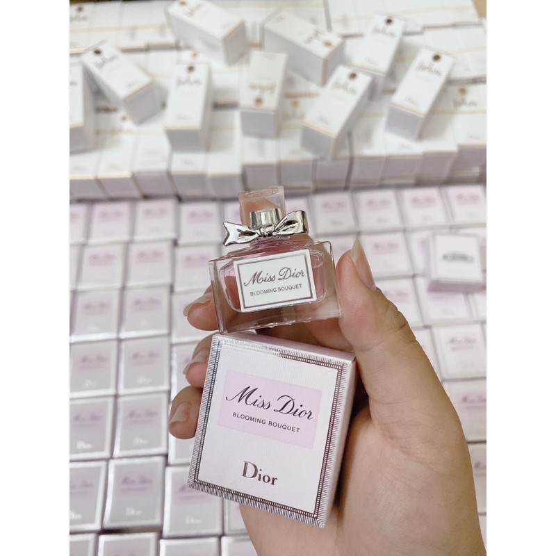 Nước Hoa Mini Chính Hãng Miss Dior Blooming Bouquet EDT 5ml [NẮP XOAY] | BigBuy360 - bigbuy360.vn