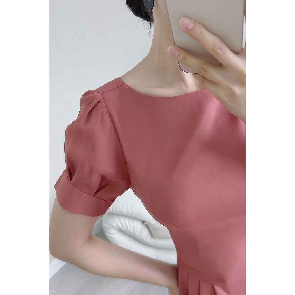 Đầm VIENNE TRAN Tay Bồng Dáng Xòe V63R22H012