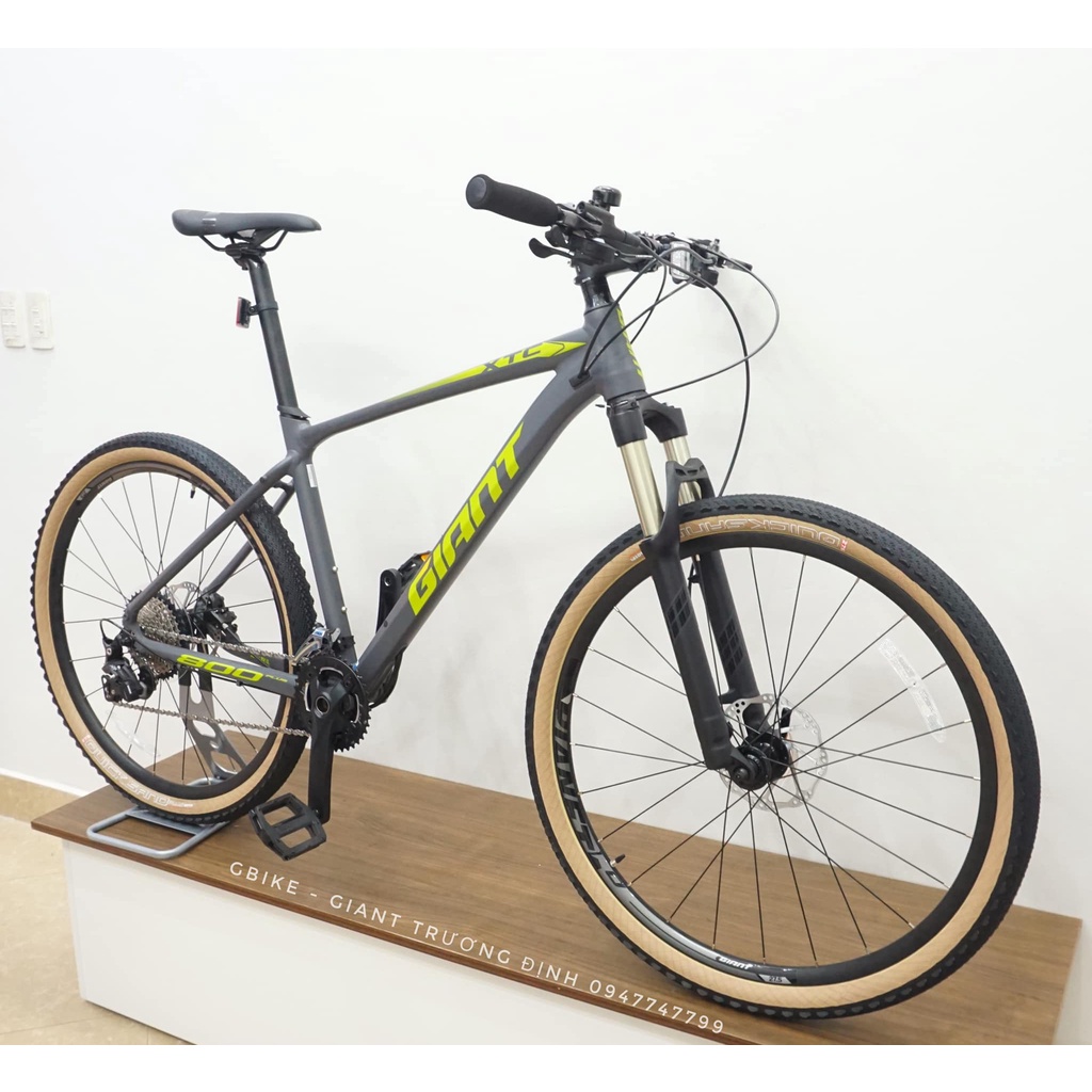 Xe đạp địa hình GIANT XTC 800 Plus, Khung sườn Giant ALUXX size S, Bộ truyền động Shimano SLX M7000, Màu xám