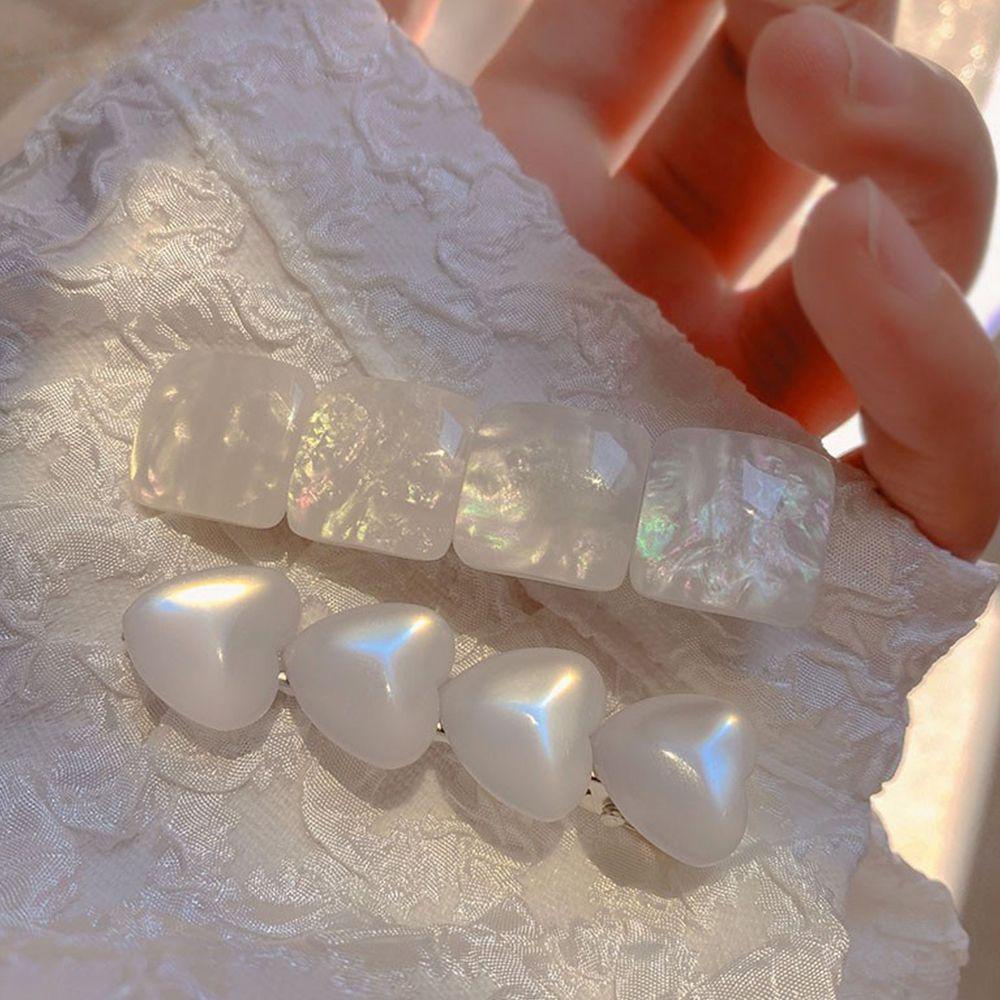 Kẹp Tóc Nhựa Hình Trái Tim Phong Cách Hàn Quốc Cho Nữ