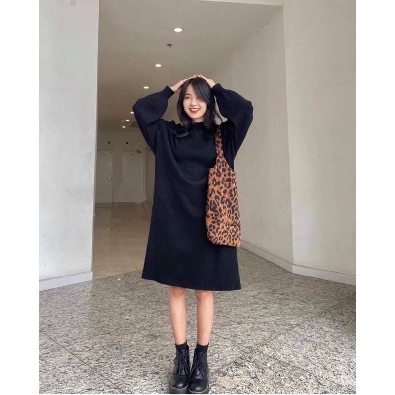 Váy Thun Tăm Trơn 3P Nữ [FREESHIP] 🌸 Đầm midi dáng suông dài tay, cổ 3 phân trơn màu ĐEN Ulzzang 🌸 | BigBuy360 - bigbuy360.vn