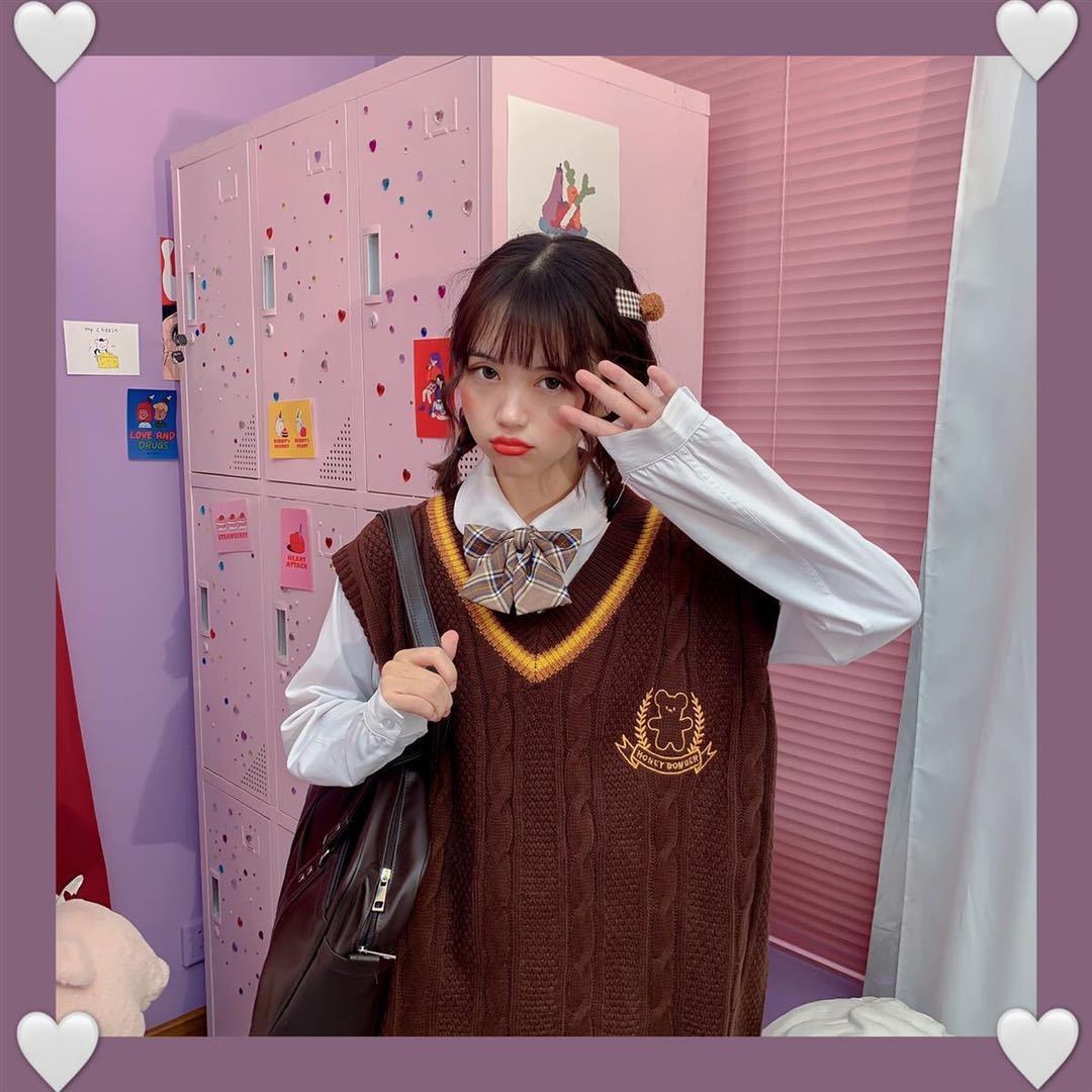 Áo Gile dáng rộng không tay cổ chữ V phong cách sinh viên Hàn Quốc dành cho nữ | BigBuy360 - bigbuy360.vn