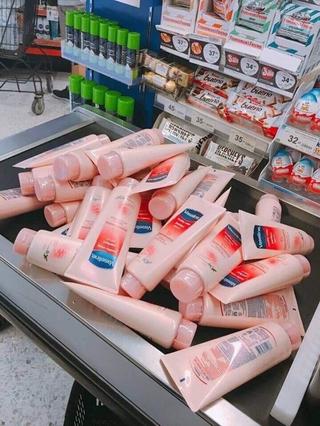 DƯỠNG THỂ VASELINE 10x THÁI LAN