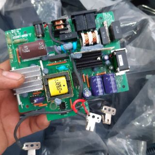 Nguồn 8.4v 3.2a tặng jack cắm AC