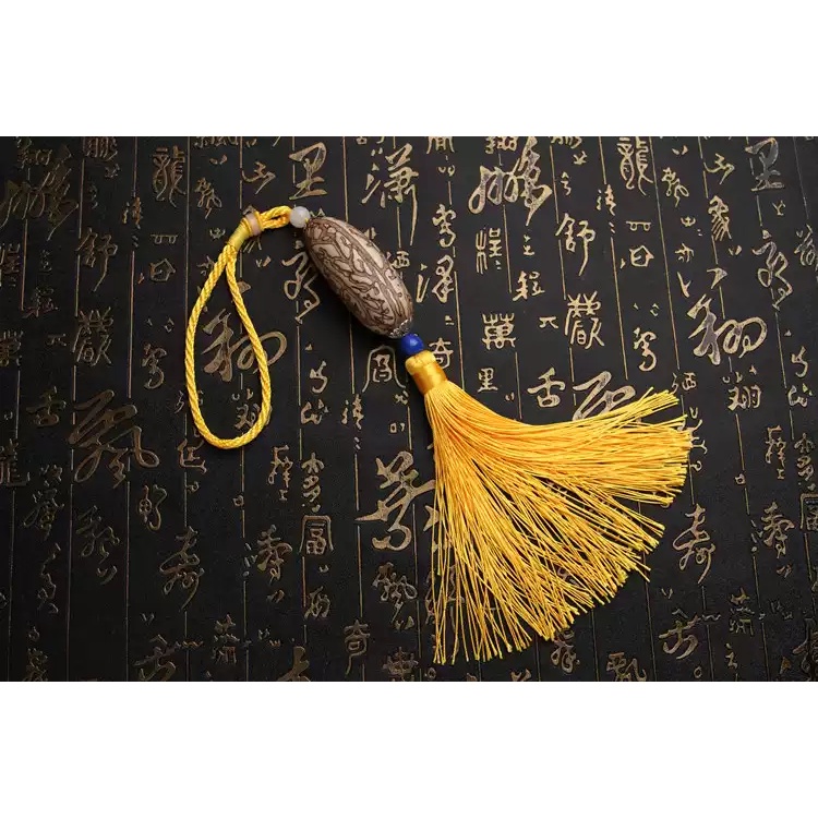 Khánh Treo Xe Ô Tô Hình Tượng Phật Di Lặc Làm Từ Hạt Cây Bồ Đề Ngàn Mắt