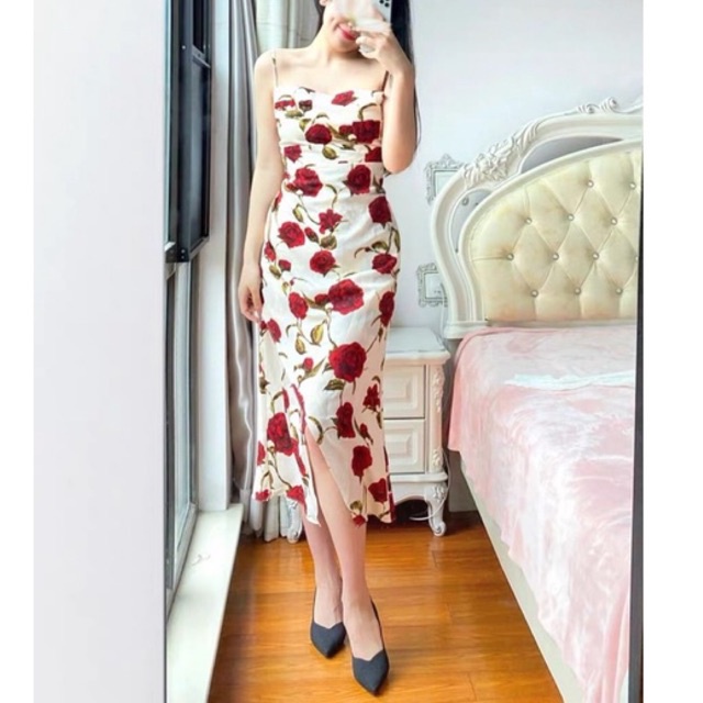 Sét váy 2 dây hoa hồng đỏ, váy dáng dài tôn eo chất liệu cao cấp hàng order Taobao