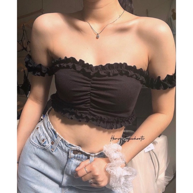 Áo bẹt vai viền bèo cực sexyN