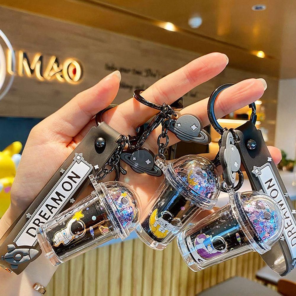 Móc Khóa Hình Phi Hành Gia Dạ Quang Dễ Thương