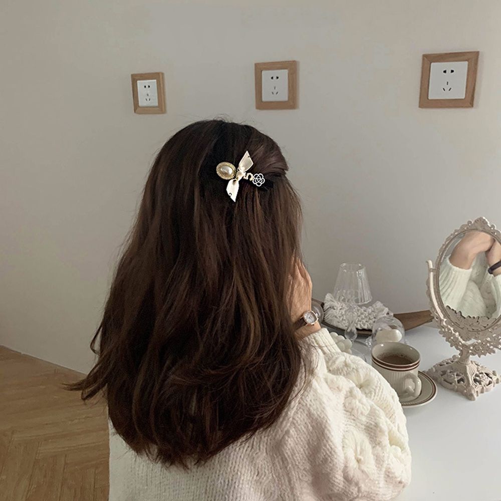 Kẹp tóc da PU trang trí hoa trà đính hạt ngọc trai nhân tạo phong cách Hàn Quốc cổ điển thời trang dành cho nữ