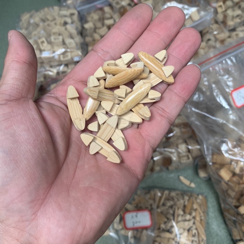 Đồ Gài/Cài tay cóng lồng chim - xuất xứ TQ