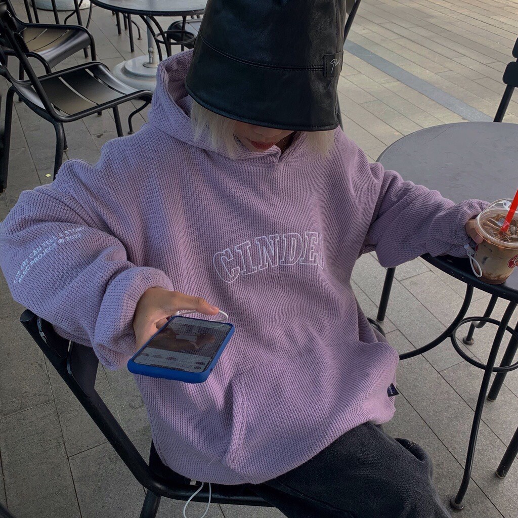 Hoodie Nam Nữ Tổ Ong Chữ Cinder Tay Bồng Mũ Rộng form To Basic