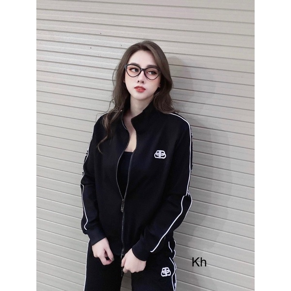 Bộ thể thao nữ kéo khoá chữ B