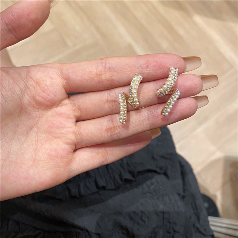 Khuyên tai kẹp không bấm lỗ chốt cố định K001 bằng hợp kim mạ vàng hình khối đính hạt trai hạt đá dáng midi Leous